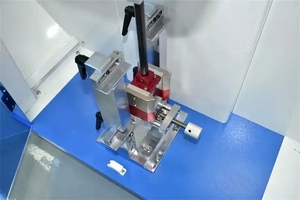 Máquina de Prueba de Impacto Electrónica Digital Charpy e Izod ISO179 ISO180 ASTM D256 con 1 Año de Garantía - Product Image 5