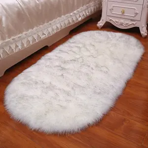 Vendita calda bianco morbido pelliccia sintetica tappeti in pelle di pecora tappeti in pelliccia finta