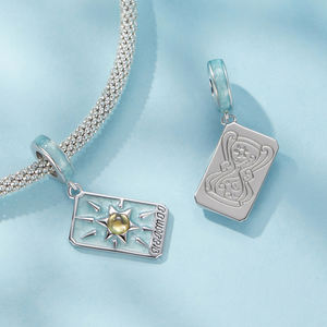 Proceso de esmalte Colgantes de vidrio transparente Joyería de moda de oro blanco con lujo Bling SCC3052 <span class=keywords><strong>Tarot</strong></span> ermitaño para regalos de fiestas - Product Image 4