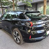 Zeekr 001 Uzun Menzilli AWD Sıfır Gibi Kullanılmış Elektrikli Araba Ultra Düşük Kilometreli Lüks EV Sol Direksiyonlu Çin İhracatı Bayisi
