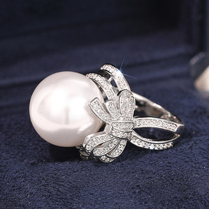 Bague à nœud en fausses perles pour femmes, bijoux élégants et chics pour les doigts - Product Image 3