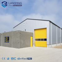 Bâtiment industriel en structure acier avec isolation en laine de roche ignifuge A1