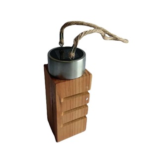 Lampe solaire en bois pour jardin avec LED, lampe suspendue solaire pour l'extérieur, pour l'éclairage de la cour et du patio - Product Image 5