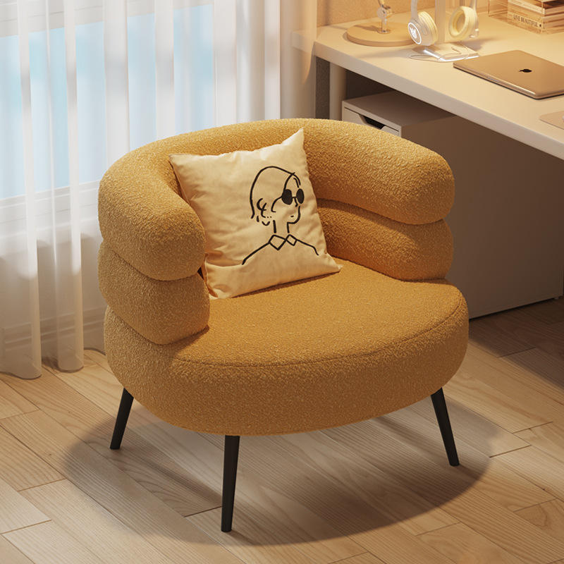 สีเหลือง