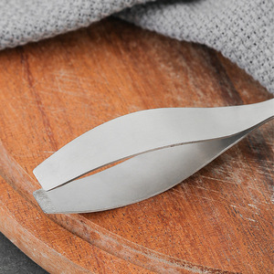 <span class=keywords><strong>Pince</strong></span> à épiler en acier inoxydable de haute qualité Offre Spéciale outil de cuisine <span class=keywords><strong>pour</strong></span> l'enlèvement des os de poisson Clips de ramassage en métal - Product Image 4