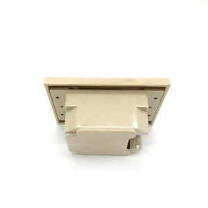 Panneau de commutation d'alimentation Cabin Gold 793061, matériel marin, panneau de prise - Product Image 1