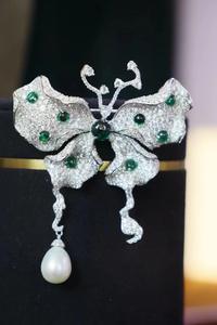 เข็มกลัดรูปผีเสื้อเงินแท้ 925 ขายส่ง งานแฮนด์เมดประดับเพชรคิวบิกเซอร์โคเนีย ของขวัญสำหรับงานปาร์ตี้และงานแต่งงาน - Product Image 3