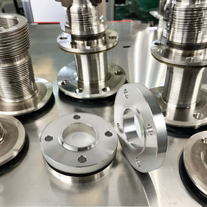 <span class=keywords><strong>WN</strong></span>-Flansch nach ASME B16.5, Kohlenstoffstahl Q235 (A105-Qualität), Klasse 150, SCH40 Wandstärke - Product Image 3