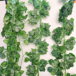 Guirlande de feuilles vertes artificielles en lierre pour la décoration de la maison et du jardin, lot de 3 pièces - Product Image 2