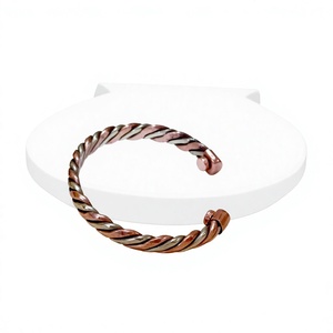 ARTESANÍA METÁLICA, accesorios de cobre, pulseras de cobre hechas a mano, pulseras de cobre puro de la India para suministro al por mayor - Product Image 1