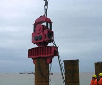 Type de grue RT-90A électrique Vibro Pile Marteau Piles de tuyaux en acier avec noyau PLC Moteur Composant Vibro Hammer