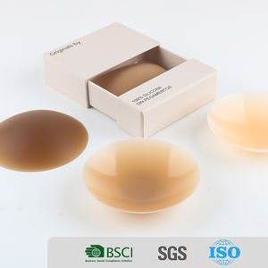 Cubierta de Pezón de Silicona de Lujo con Acabado Mate Suave para un Ajuste Invisible Bajo Ropa Ajustada - Product Image 1