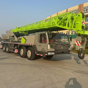 Grue de camion d'occasion Zoomlion ZTC700H 70T à économie d'énergie à vendre – Levage fluide, pièces robustes pour travaux d'ingénierie lourde - Product Image 1