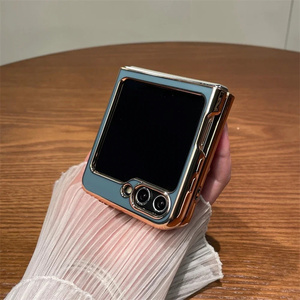 Nouveau produit 2024 6D galvanisé magnétique souple TPU antichoc porte-anneau pli housse de téléphone pour Samsung <span class=keywords><strong>Z</strong></span> Flip <span class=keywords><strong>3</strong></span> 4 5 6 - Product Image 3