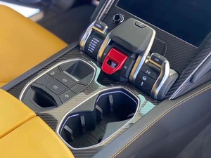 ชุดแต่งภายในรถยนต์คาร์บอนไฟเบอร์แห้งสไตล์ OEM สำหรับ Lamborghini URUS อัพเกรดตกแต่งคอนโซลกลางและแผงหน้าปัด - Product Image 5