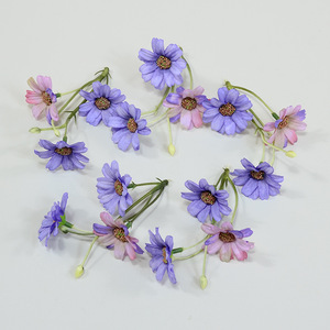 Guirlande de fleurs artificielles Dongchen Crafts, marguerites en soie de 4,5 cm, pour accessoires de photographie de mariage, décorations pour la maison - Product Image 1