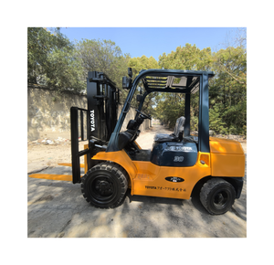 Chariot élévateur 3 tonnes d'occasion bon état Toyota Fd30 Chariot élévateur chariots élévateurs d'occasion toyota FD30 en stock à vendre - Product Image 1