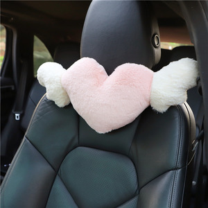 Coussin de nuque en peluche en forme de cœur avec dossier pour femmes, accessoires intérieurs de voiture, utilisation quatre saisons - Product Image 3