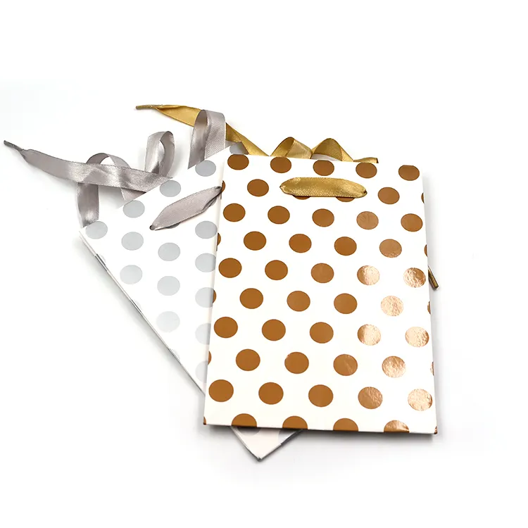 Custom Logo Wit Afdrukken Polka Dot Gift Met Kraftpapier Handvat Tassen Voor Kerst Geschenken Zak