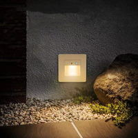 Lampe d'escalier encastrée carrée de 86 mm avec interrupteur au pied pour éclairage de couloir, allée, paysage, cour et marches nocturnes