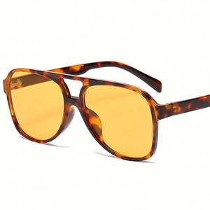 Gafas de Sol Cuadradas Grandes Retro 2022 con Logotipo Personalizado para Hombre y Mujer, Gafas de Sol de Piloto Extra Grandes - Product Image 3