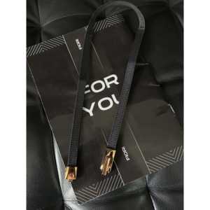 Ceinture en PU pour femme Fiori avec boucle à verrouillage automatique, fine, élastique, style décontracté, accessoires en alliage pour un usage quotidien - Product Image 1