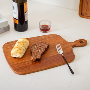 Bandeja Redonda Premium de Madera de Ébano Estilo Japonés para Servir Filetes, Pan, Postres, Pizza, Tabla de Cortar, Duradera y Sostenible - Product Image 4