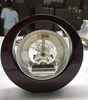 Horloge de bureau personnalisée en bois de cerisier avec engrenage gravé en argent, modèle Da Vinci Eclipse Dark