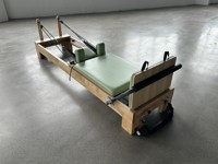 Cama de Pilates de Madera de Caucho Natural, Equipo Profesional de Yoga y Pilates con Accesorios Completos para Gimnasio y Uso Doméstico