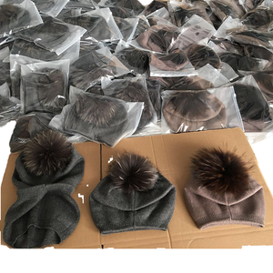 Mùa Đông Lông Pom Pom Hat Bất Gấu Trúc Lông Bóng Beanie Mũ Phụ Nữ Dệt Kim Lông Pompom Hat - Product Image 6