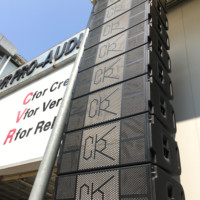 Big Power Sound Factory Système de haut-parleurs Line Array Double 12 ''à trois voies et studio étanche pour les événements extérieurs sur scène