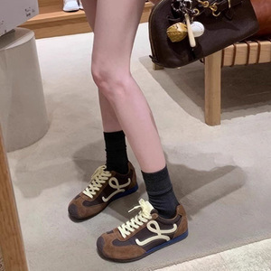 Wang Yibo Yang Mi Style Zapatos de entrenamiento retro para mujer Agande Zapatos deportivos casuales Cabeza grande Feo Diseño lindo Materias primas de Bambú - Product Image 3