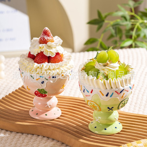 Taza de postre de tacón alto <span class=keywords><strong>con</strong></span> relieve pintado a mano, de diseño atractivo, tipo copa <span class=keywords><strong>para</strong></span> niña, <span class=keywords><strong>con</strong></span> diseño de dibujos animados, <span class=keywords><strong>para</strong></span> oficina, apta <span class=keywords><strong>para</strong></span> microondas - Product Image 4
