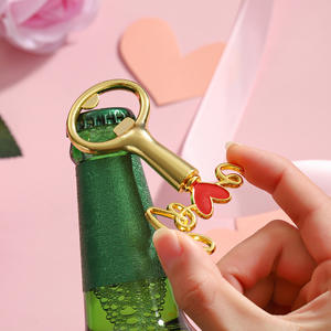 Ouvre-bouteille créatif en forme de cœur, cadeaux de mariage, décorations, cadeaux de fête de mariage, souvenirs pour les invités, ouvre-bouteille en alliage pour bière - Product Image 3