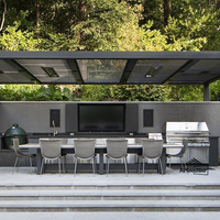 Schwarzes Modulares Außenküchen-Set mit Pizzaofen, Edelstahl-Grillmöbeln, Marmor-Arbeitsplatte und MDF-Inseln für Gartenpartys