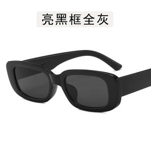 Nouvelles lunettes de soleil carrées de style européen et américain, monture noire en PC, protection UV400, pour femmes, tendance - Product Image 5