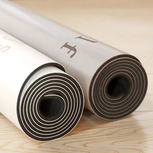 Tappetino da <span class=keywords><strong>Yoga</strong></span> in PU e Gomma Ecologico e Vegano con Linee Guida <span class=keywords><strong>per</strong></span> il Corpo, Forma Ovale a Pillola e Arcuata, Tinta Unita Nude con Logo Personalizzato - Product Image 3