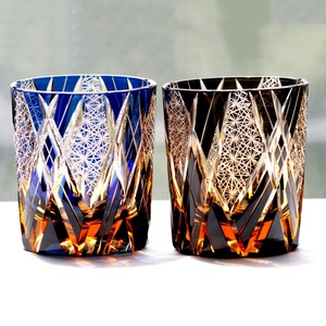 Vaso de Whisky Negro Tallado a Mano Estilo Edo Kiriko, 8.5 oz, Vidrio Azul Ámbar para Old Fashioned, Bourbon, Scotch, Caja de Regalo para Bar en Casa - Product Image 5