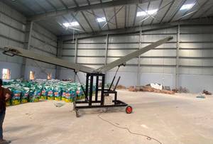 Transportador Inclinado Móvil con Cintas Dentadas para Carga de Bolsas y Otros Materiales de Construcción - Product Image 4