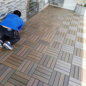 Baldosas de madera de plástico con agujeros de drenaje para áreas húmedas superficie antideslizante 30x60cm - Product Image 1