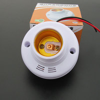 Lampe à commande vocale intelligente, capteur LED à vis E27 - Base de corps infrarouge humaine, vente en gros