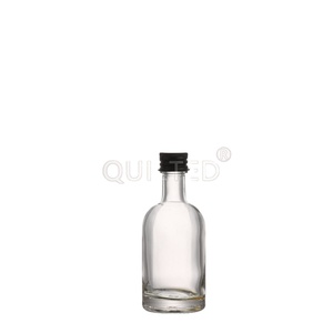 Ingrosso su ordinazione 50 ml Mini bottiglia di vino rotonda bomboniera 50 ml <span class=keywords><strong>liquore</strong></span> piccolo Whisky Vodka bottiglia di vetro con tappo in metallo a vite - Product Image 1