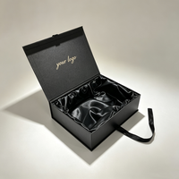 Perruques en cheveux humains personnalisées avec insert en velours satiné, ruban à nouer, boîte-cadeau en carton rigide avec logo