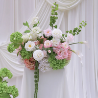 Großhandel Rosa Kunstblumen-Tischläufer, Seiden-Mischblumen aus Lilien & Rosen für Garten, Hochzeitsempfang, Hotel-Tischdekoration