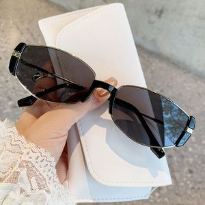 Modern Retro <b>Small</b> <b>Frame</b> Metal <b>Sunglasses</b> UV400 Type 3 Lenses Unisex - Product Image 3