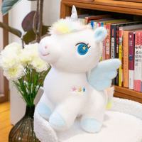 Vente en gros de jouets en peluche personnalisés en coton doux, animaux en peluche mignons, cheval volant, ange, licorne