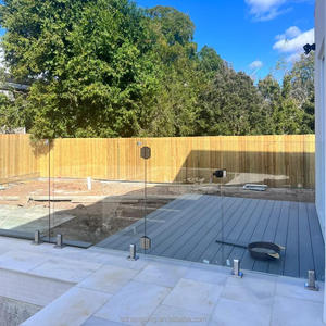 Nouvelle Arrivée - Garde-corps en Aluminium et Verre pour Sécurité Résidentielle, Idéal pour Villas, Escaliers et Balcons - Design Moderne, Résistant à <span class=keywords><strong>la</strong></span> Rouille, Garantie 5 Ans - Product Image 2