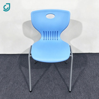 Chaise d'école empilable en plastique, légère, avec pieds en métal, durable, pour salle de classe, formation et bureau - Offre Spéciale
