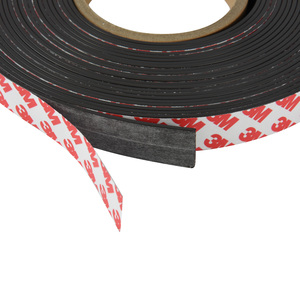 Ruban auto-adhésif double face Bande magnétique en caoutchouc flexible <span class=keywords><strong>Feuille</strong></span> magnétique en caoutchouc avec adhésif - Product Image 1