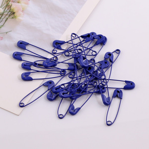 Alfileres de seguridad metálicos de 30 mm de colores dulces para manualidades, bricolaje y accesorios de joyería. - Product Image 4